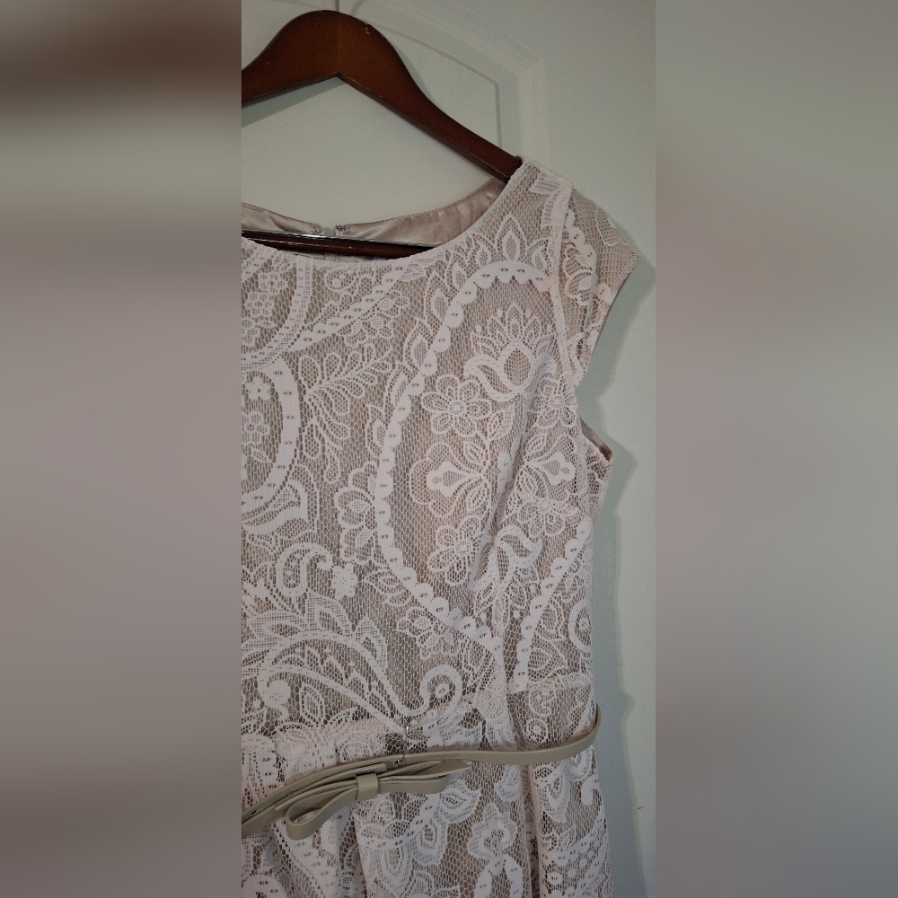 Womens Liz Claiborne Ivory Lace Overlay Cap Sleeve Lined Knee Length Dress Sz 12 - Picture 4 of 6